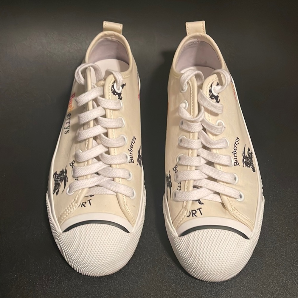 Burberry canvas sneakers